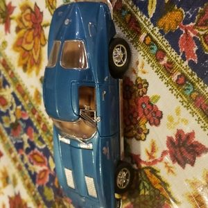 '63 split window model die cast cast